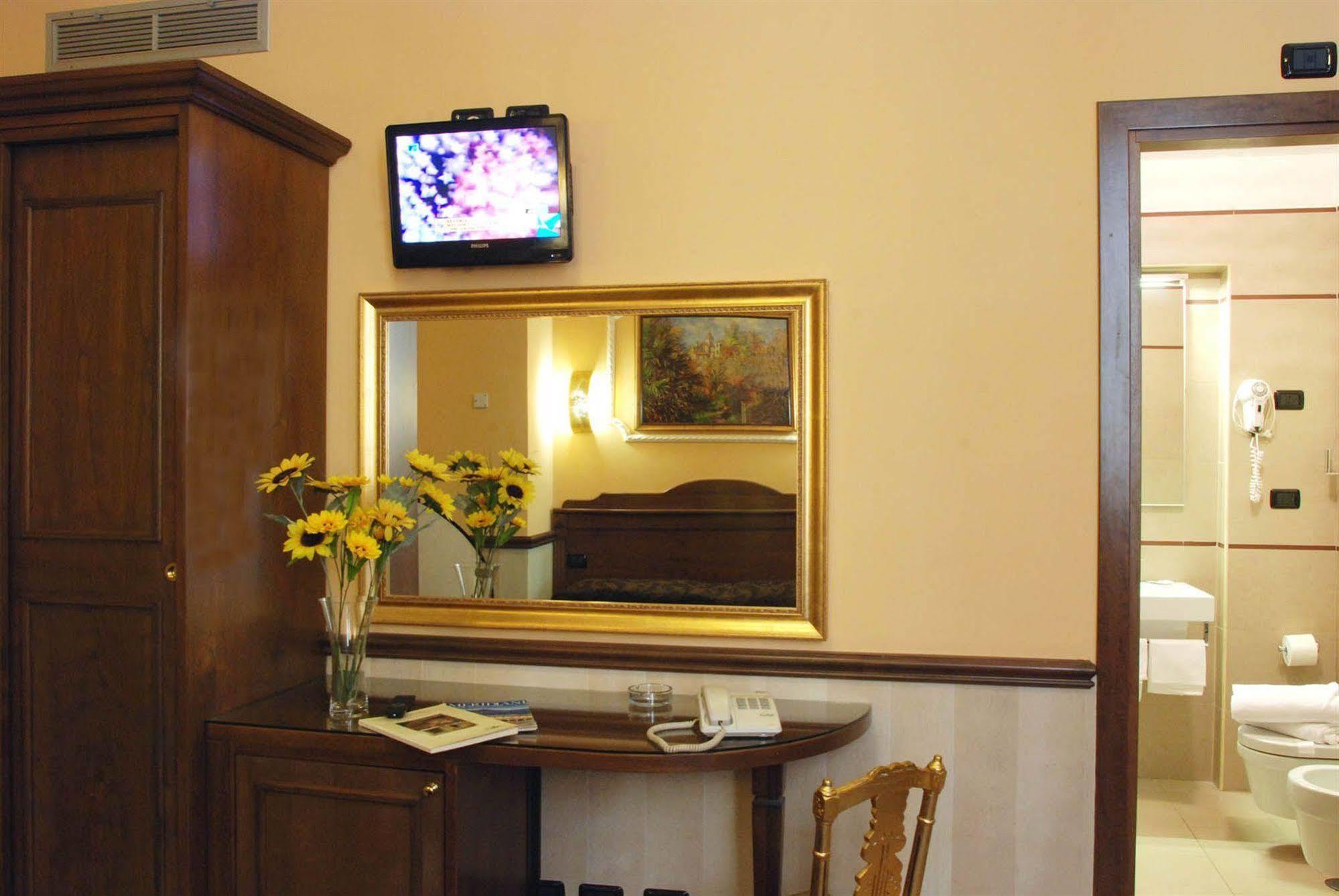 Hotel Marco Polo Roma Ngoại thất bức ảnh